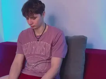 emily_____ – webcam model profile photo Image 2