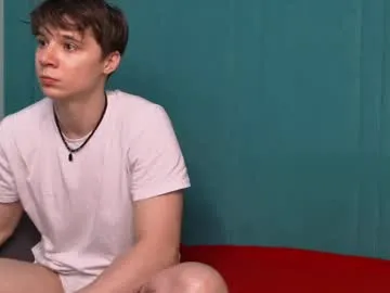 emily_____ – webcam model profile photo Image 3