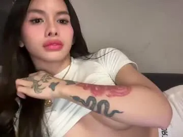 IngridSaint – webcam model profile photo Image 5