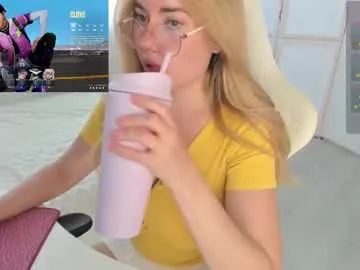 pinkadele – webcam model profile photo Image 13