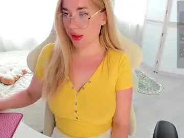 pinkadele – webcam model profile photo Image 7