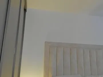 AvaKroft – webcam model profile photo Image 16