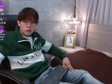 realtryit – webcam model profile photo Image 12