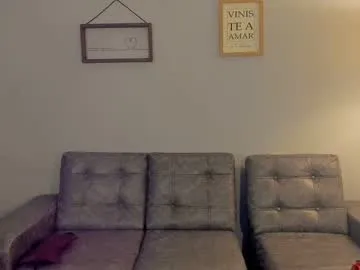 karlenegries – webcam model profile photo Image 5