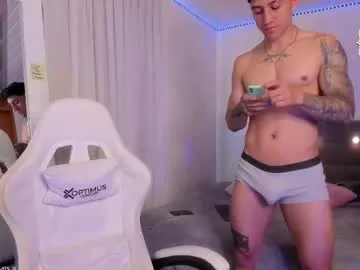 yy_david_yy – webcam model profile photo Image 2