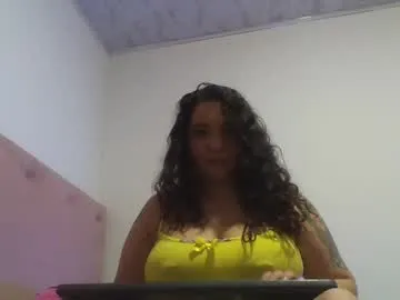 _curlydream_ – webcam model profile photo Image 3