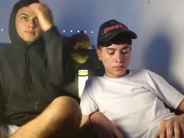 petites_perles – webcam model profile photo Image 12