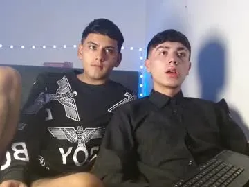 petites_perles – webcam model profile photo Image 13