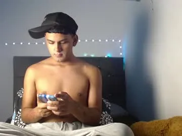 petites_perles – webcam model profile photo Image 19