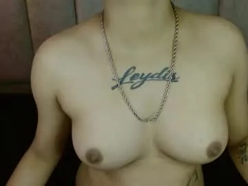 sexxxsirens – webcam model profile photo Image 3