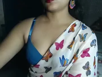 petites_perles – webcam model profile photo Image 17