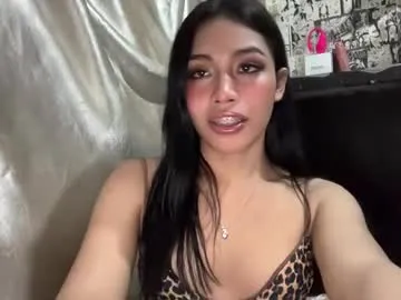 petites_perles – webcam model profile photo Image 10