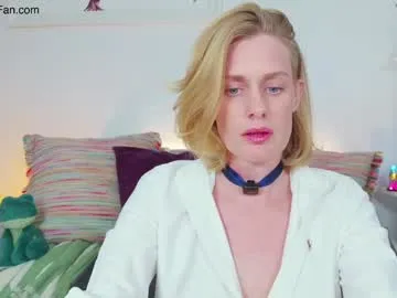 littlejennifer18 – webcam model profile photo Image 9