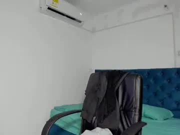 playussoftly – webcam model profile photo Image 2