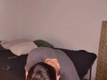 karlenegries – webcam model profile photo Image 11