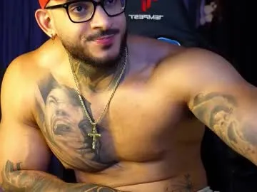 littleflowers – webcam model profile photo Image 17