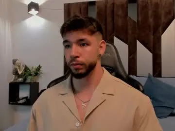 mason_bennet – webcam model profile photo Image 8