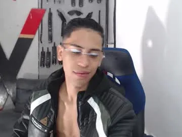 petites_perles – webcam model profile photo Image 12