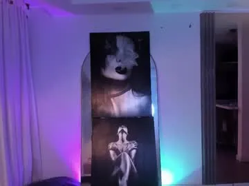 isabel_roux – webcam model profile photo Image 8