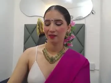 lora_lifelover – webcam model profile photo Image 12