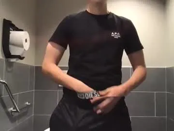 petites_perles – webcam model profile photo Image 11