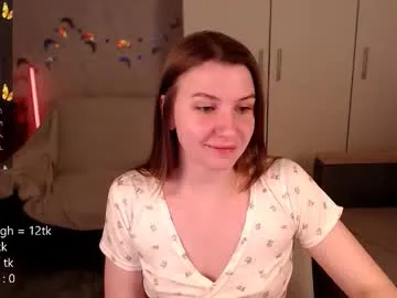 vivian_qwerty – webcam model profile photo Image 11