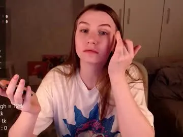 vivian_qwerty – webcam model profile photo Image 9