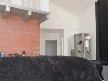 petites_perles – webcam model profile photo Image 12