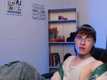 realtryit – webcam model profile photo Image 6