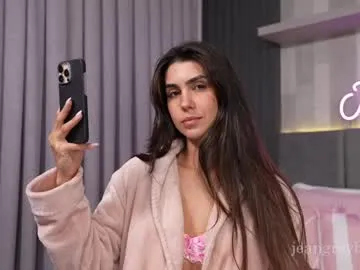 your_dolls – webcam model profile photo Image 7