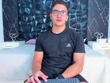 callme_kim – webcam model profile photo Image 15