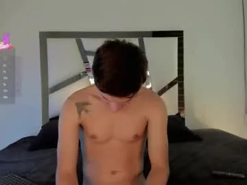 emina_woody – webcam model profile photo Image 3