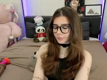 ella_pride1 – webcam model profile photo Image 14