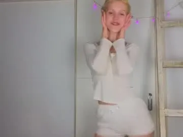 petites_perles – webcam model profile photo Image 2