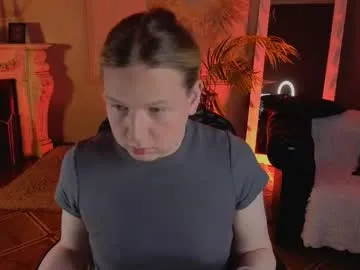 magical_mermaids – webcam model profile photo Image 8