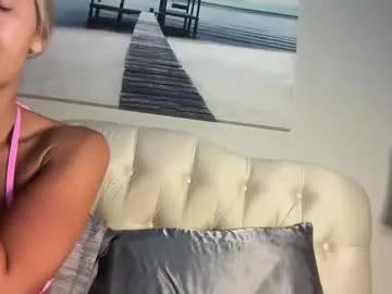 amabella_w – webcam model profile photo Image 4