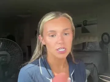 amabella_w – webcam model profile photo Image 5