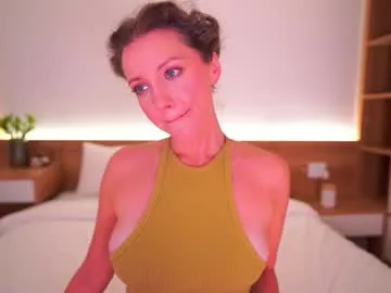 playussoftly – webcam model profile photo Image 9