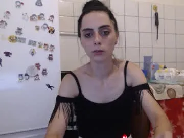 your_dolls – webcam model profile photo Image 8