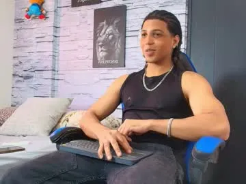 realtryit – webcam model profile photo Image 16