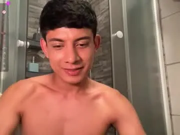 roxie_gates – webcam model profile photo Image 12