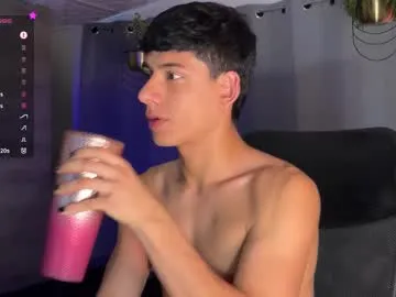 roxie_gates – webcam model profile photo Image 4