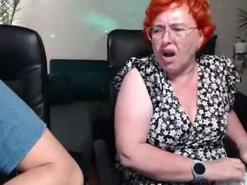 joannaandneighbour – webcam model profile photo Image 14