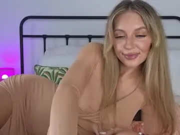 littleflowers – webcam model profile photo Image 11