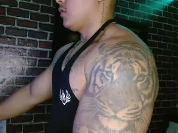 realtryit – webcam model profile photo Image 14