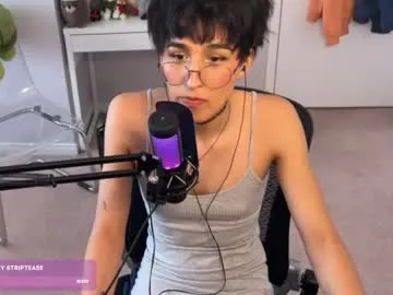 your_dolls – webcam model profile photo Image 7