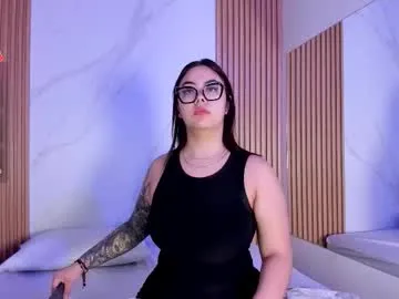 burnletitallburn – webcam model profile photo Image 15