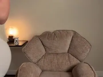 petites_perles – webcam model profile photo Image 5