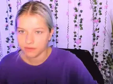 ErikaBonnie – webcam model profile photo Image 2