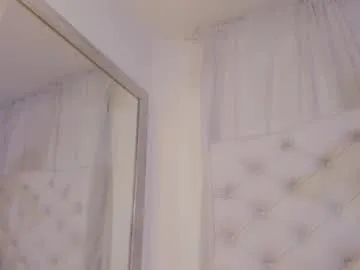 anabel054 – webcam model profile photo Image 5